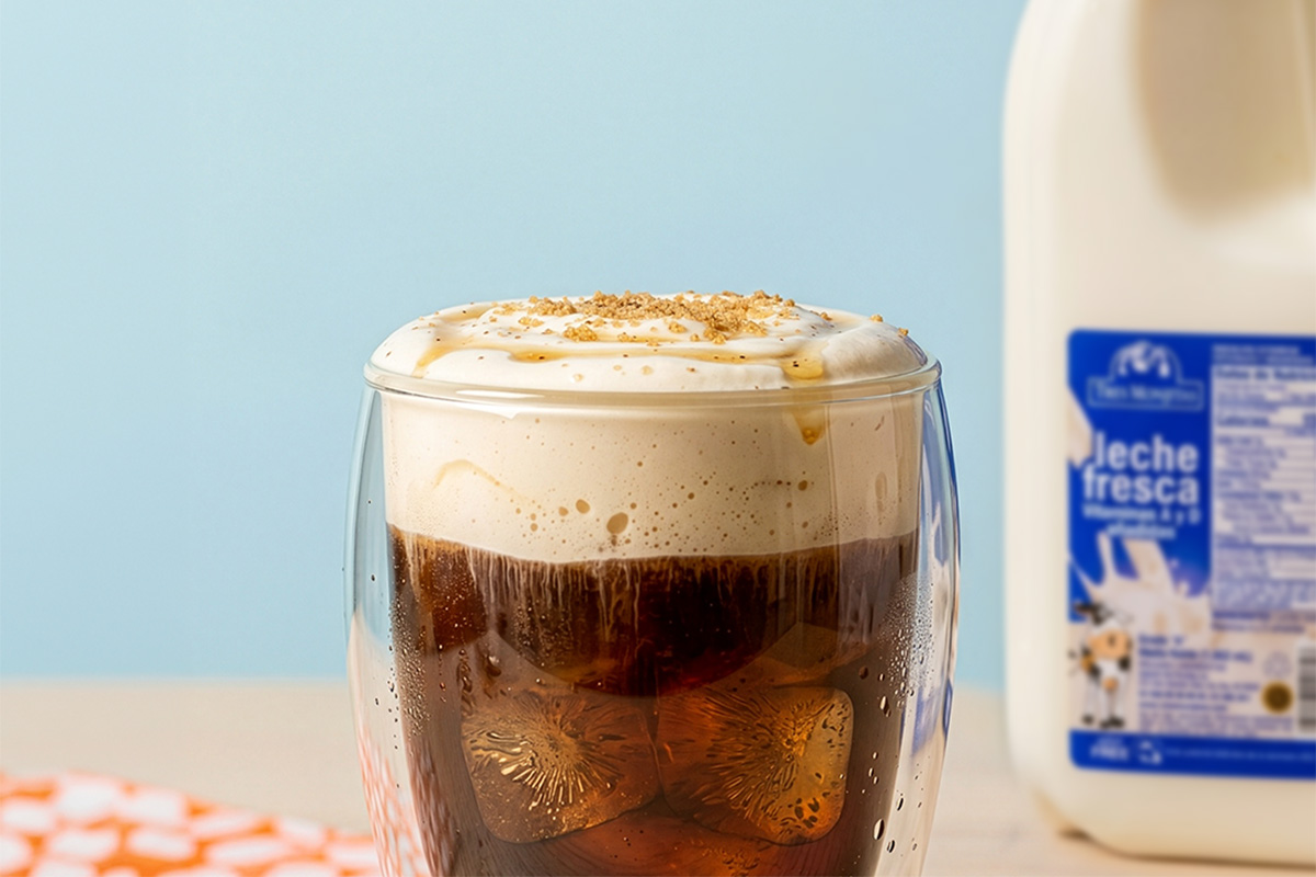 Sweet Cream Foam con Leche Fresca Tres Monjitas y Heavy Cream Tres Monjitas